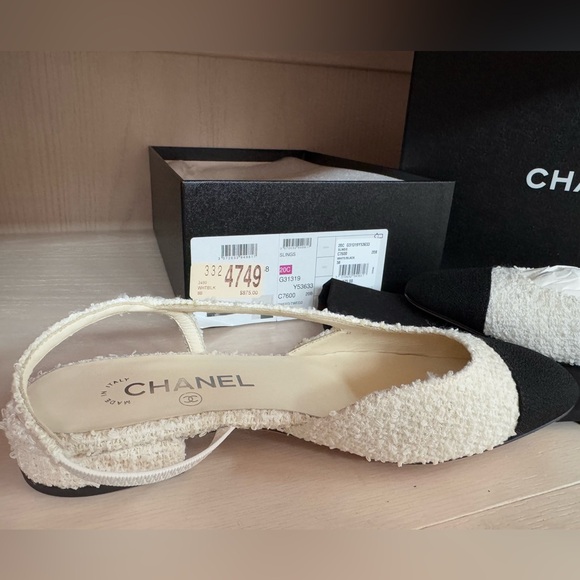Chanel size 8 Tweed flats - Picture 2 of 4